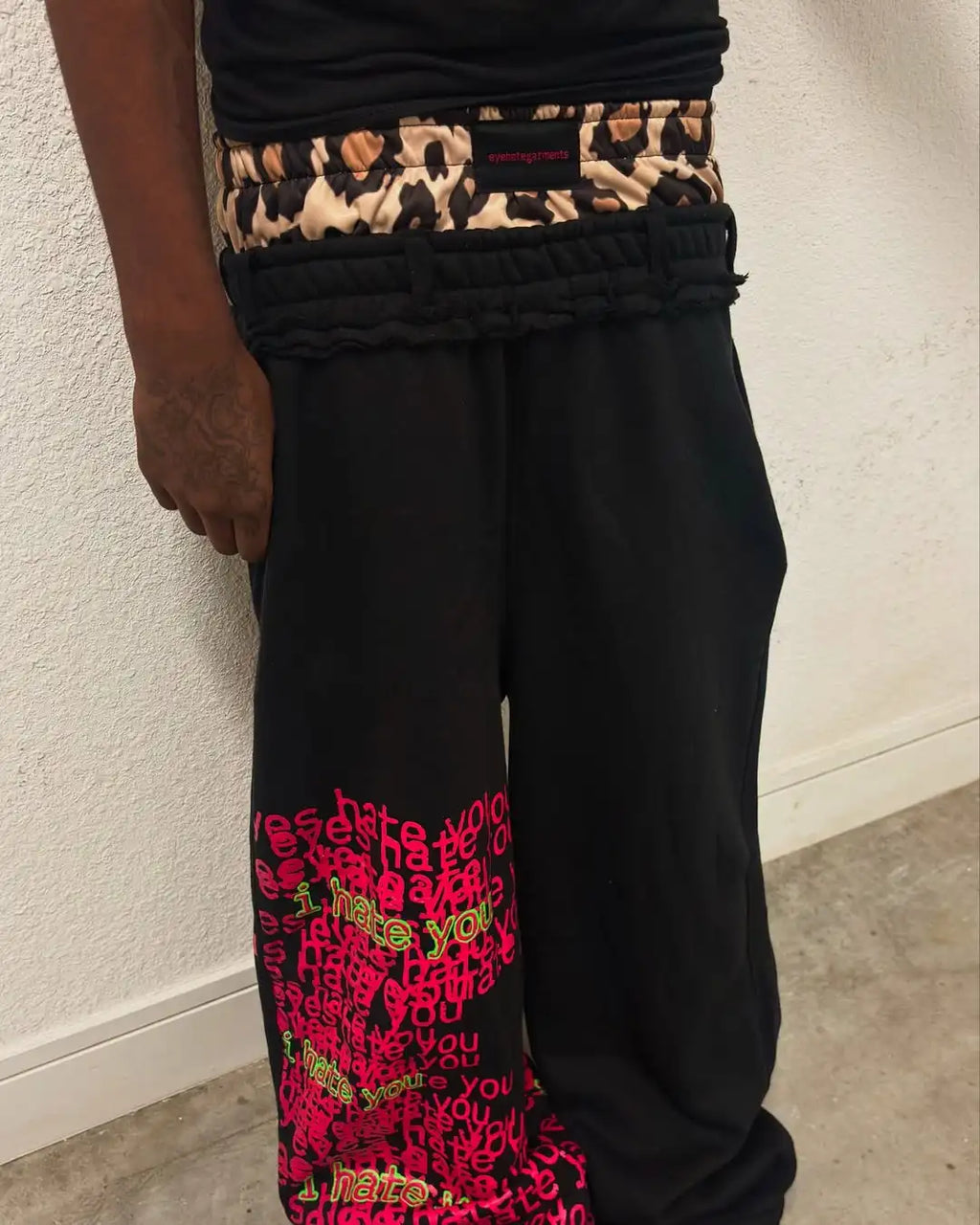 Sd43d8f28bb3f4737b705f0f4e3e0b98eb