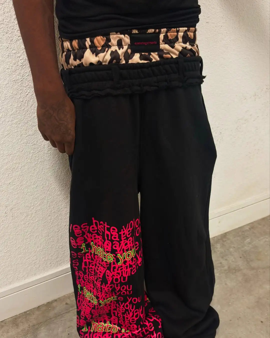 Sd43d8f28bb3f4737b705f0f4e3e0b98eb